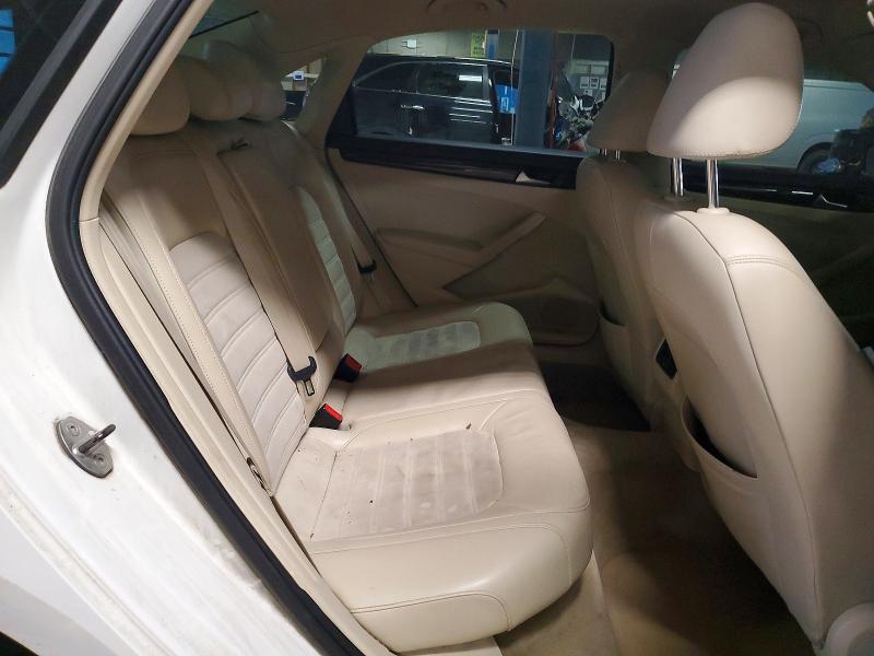 Photo 10 from auction – 2014 VOLKSWAGEN PASSAT with VIN 1VWCN7A30EC078216