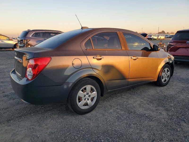 Photo 3 from auction – 2016 CHEVROLET SONIC LS with VIN 1G1JA5SG2G4153743
