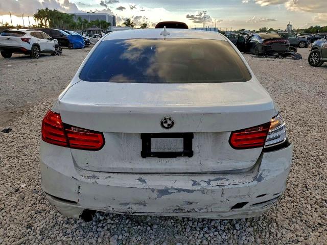 Photo 6 from auction – 2014 BMW 320 I XDRI with VIN WBA3C3G53ENS69995
