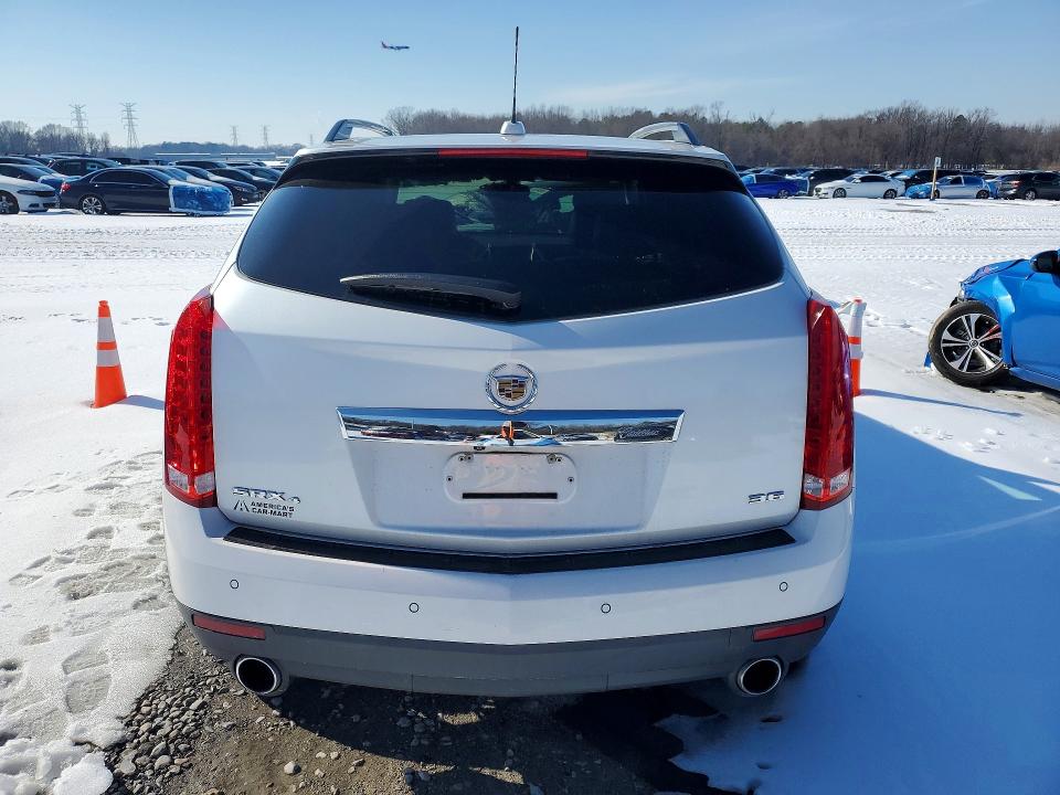 Photo 6 from auction – 2015 CADILLAC SRX LUXURY with VIN 3GYFNEE36FS606555