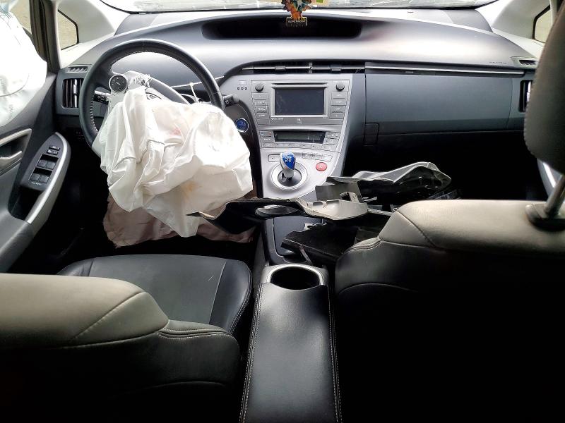 Photo 8 from auction – 2013 TOYOTA PRIUS with VIN JTDKN3DU6D1673545