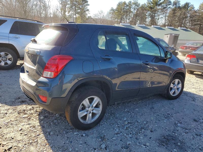 Photo 3 from auction – 2021 CHEVROLET TRAX LS with VIN KL7CJNSB4MB334240