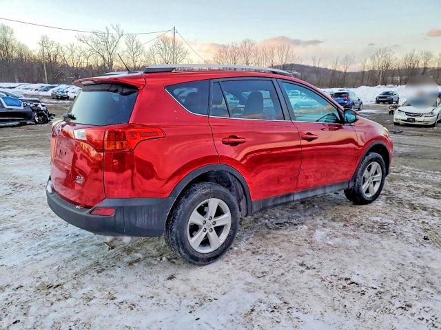 Photo 3 from auction – 2014 TOYOTA RAV4 XLE with VIN 2T3RFREV8EW167630
