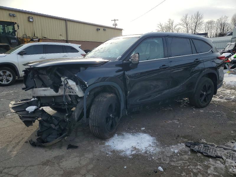 TOYOTA HIGHLANDER 2021 with VIN 5TDGZRBH9MS110561 - Photo from auction