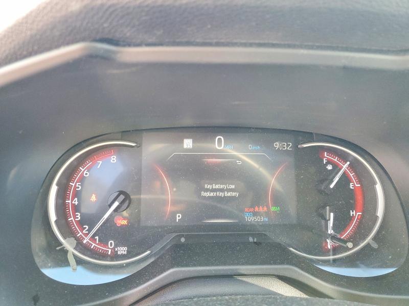 Photo 9 from auction – 2019 TOYOTA RAV4 LIMIT with VIN 2T3N1RFV2KW041075