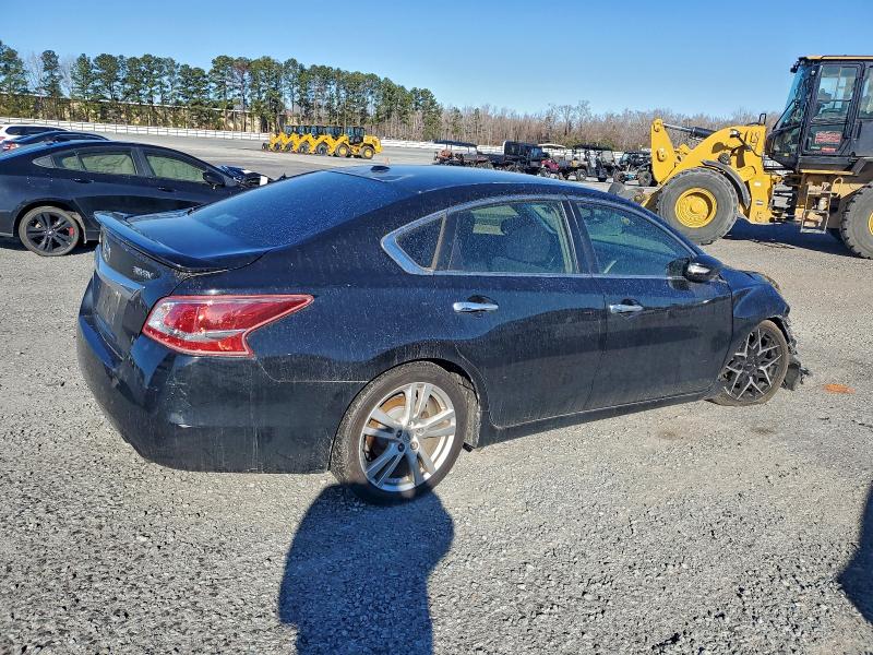 Photo 3 from auction – 2013 NISSAN ALTIMA 3.5 with VIN 1N4BL3AP7DN422827