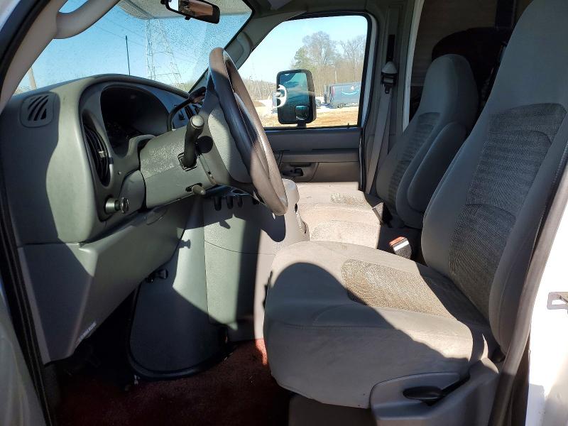 Photo 7 from auction – 2005 FORD E450 with VIN 1FDXE45S95HA14422