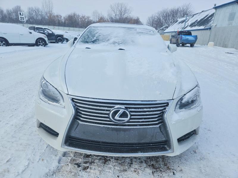 Photo 5 from auction – 2015 LEXUS LS 460 with VIN JTHCL5EF0F5024050