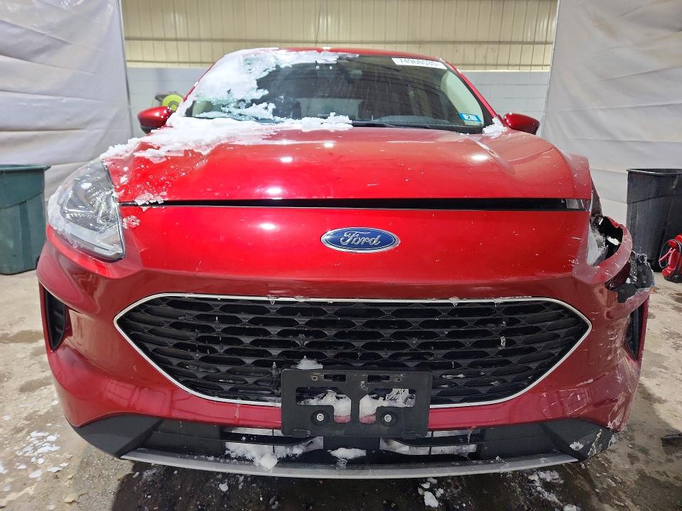 Photo 5 from auction – 2020 FORD ESCAPE with VIN 1FMCU9G66LUC72061