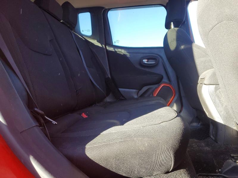 Photo 11 from auction – 2018 JEEP RENEGADE S with VIN ZACCJBAB3JPH46489