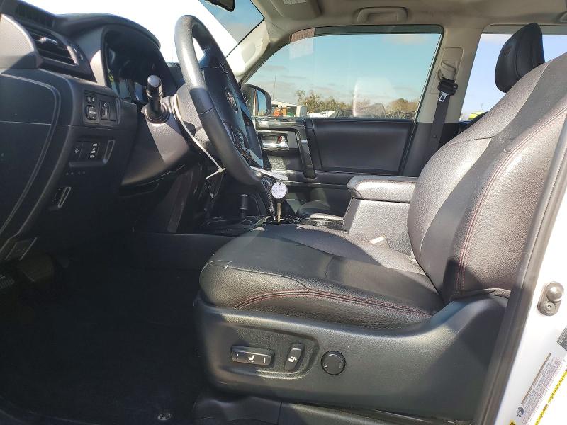 Фото 7 с аукциона – 2018 TOYOTA 4RUNNER SR с VIN JTEBU5JR4J5572485