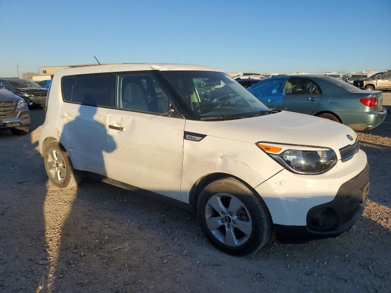 Photo 4 from auction – 2018 KIA SOUL with VIN KNDJN2A29J7596719