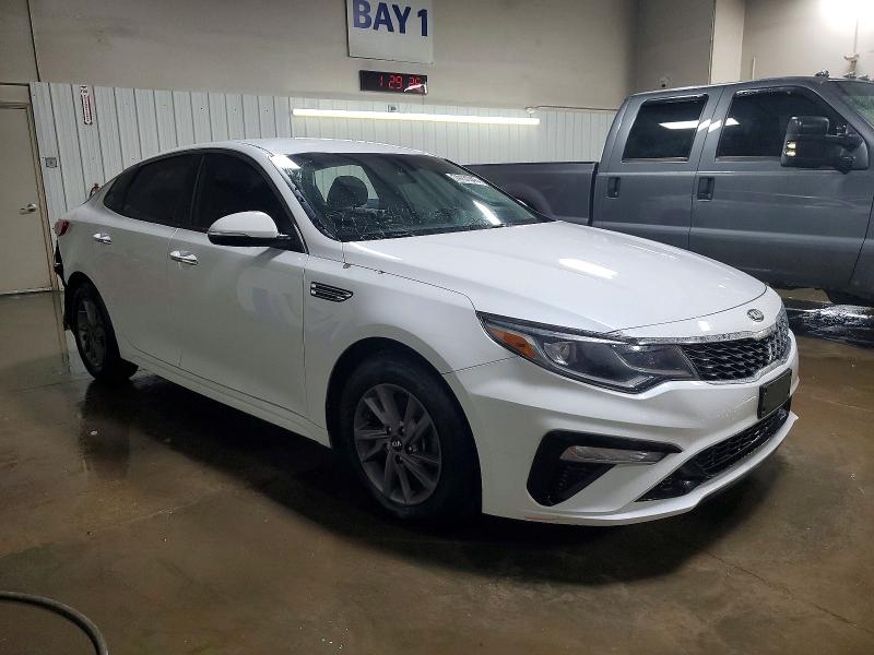 Photo 4 from auction – 2020 KIA OPTIMA LX with VIN 5XXGT4L30LG451998