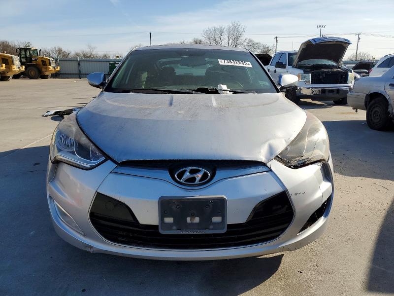 Photo 5 from auction – 2017 HYUNDAI VELOSTER with VIN KMHTC6AD2HU322552