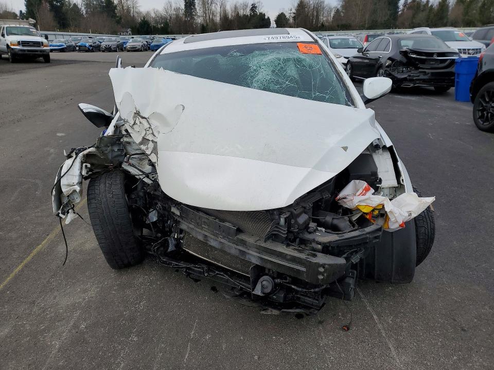 Photo 5 from auction – 2012 HYUNDAI ELANTRA with VIN 5NPDH4AE4CH092930
