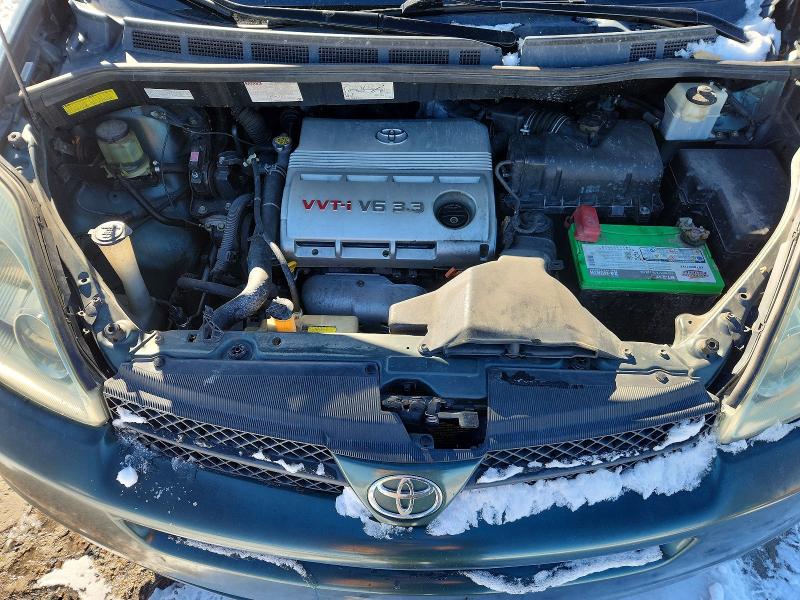 Photo 12 from auction – 2004 TOYOTA SIENNA XLE with VIN 5TDBA22C14S025713