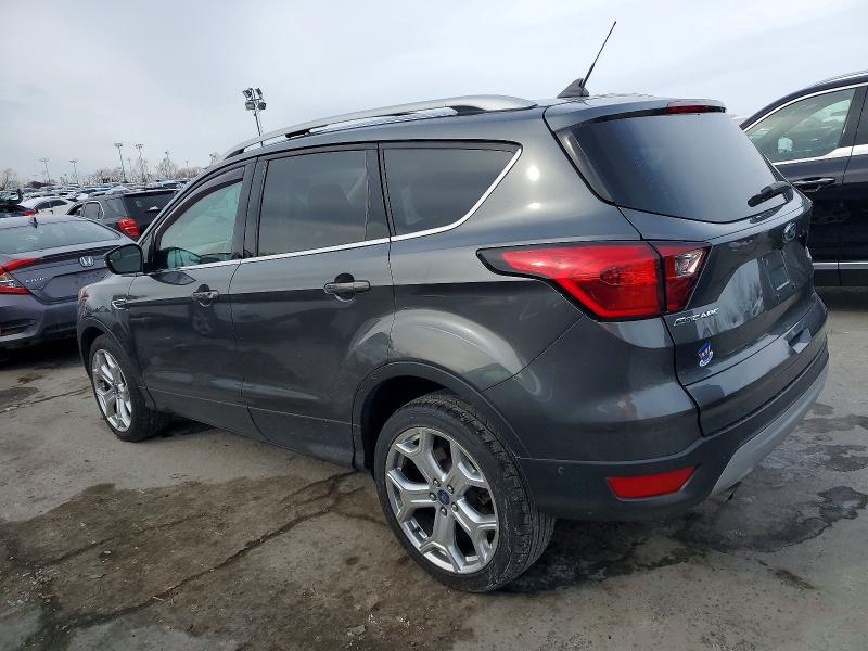 Photo 2 from auction – 2019 FORD ESCAPE with VIN 1FMCU9J99KUA05367