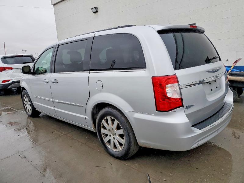 Photo 2 from auction – 2011 CHRYSLER TOWN & COU with VIN 2A4RR8DGXBR704986