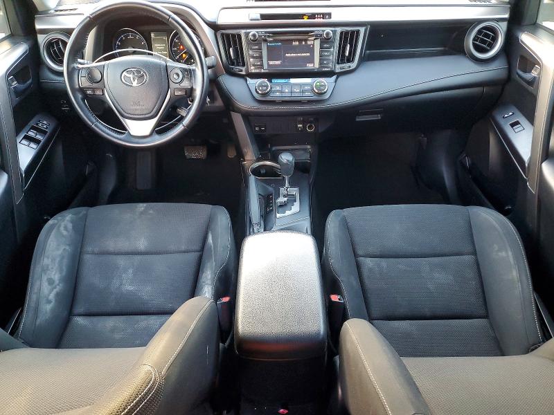 Photo 8 from auction – 2017 TOYOTA RAV4 with VIN JTMWFREVXHJ105121