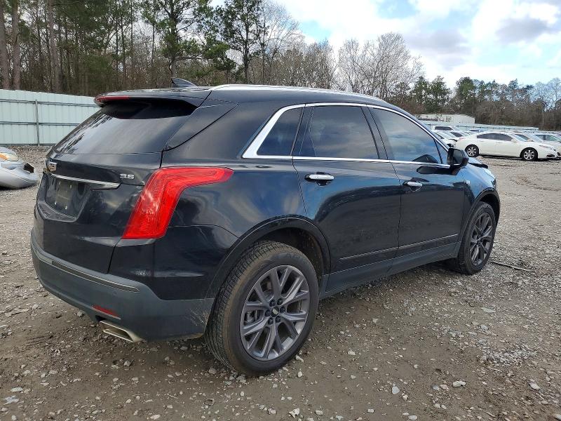 Photo 3 from auction – 2019 CADILLAC XT5 LUXURY with VIN 1GYKNCRS8KZ169661