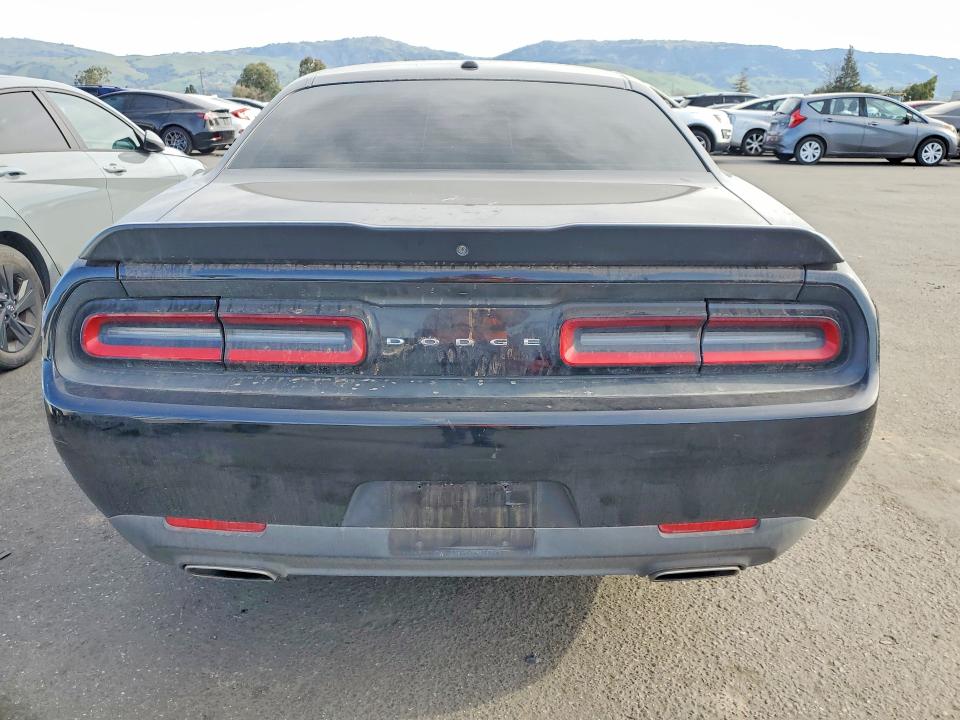 Photo 6 from auction – 2019 DODGE CHALLENGER with VIN 2C3CDZAG5KH596646