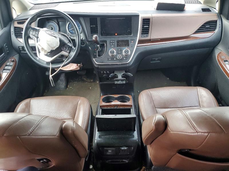 Photo 8 from auction – 2016 TOYOTA SIENNA XLE with VIN 5TDDK3DC7GS145268