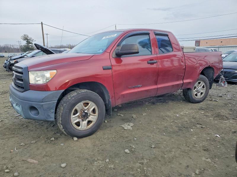 TOYOTA TUNDRA DOU 2010 with VIN 5TFUY5F16AX133331 - Photo from auction