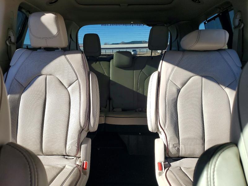 Photo 10 from auction – 2018 CHRYSLER PACIFICA L with VIN 2C4RC1GG8JR107831