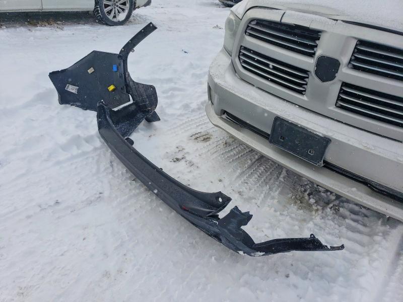 Photo 13 from auction – 2020 TOYOTA RAV4 with VIN 2T3R1RFV3LC108965