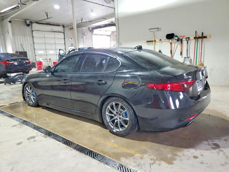 Photo 2 from auction – 2018 ALFA ROMEO GIULIA Q4 with VIN ZARFAEDN6J7592285