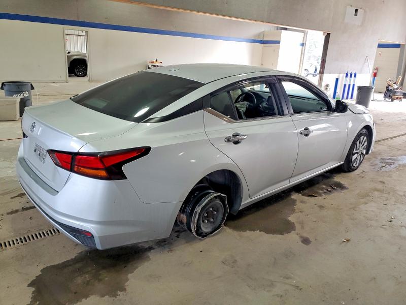 Photo 3 from auction – 2019 NISSAN ALTIMA S with VIN 1N4BL4BV9KC167755