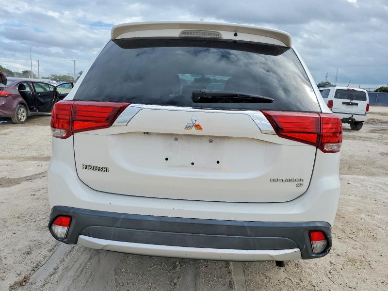 Photo 6 from auction – 2018 MITSUBISHI OUTLANDER with VIN JA4AD3A33JZ033407