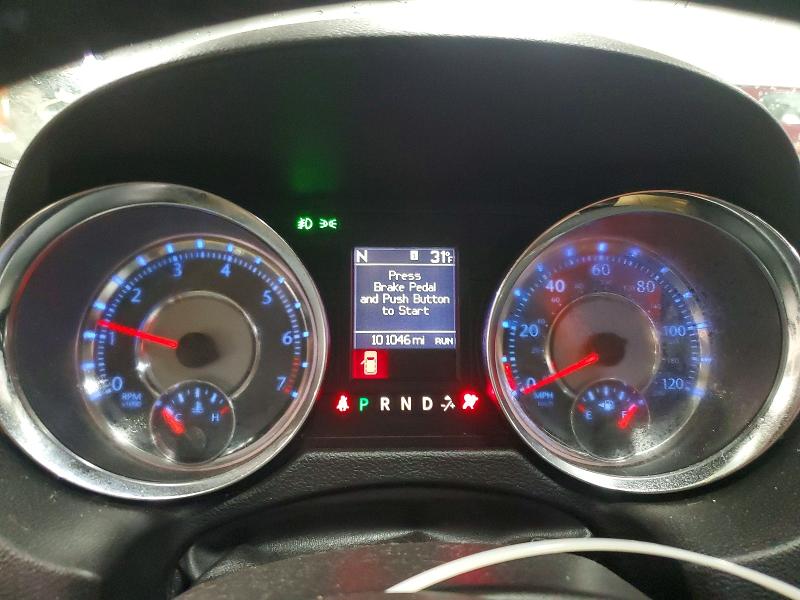 Photo 9 from auction – 2016 CHRYSLER TOWN & COU with VIN 2C4RC1CG0GR239948