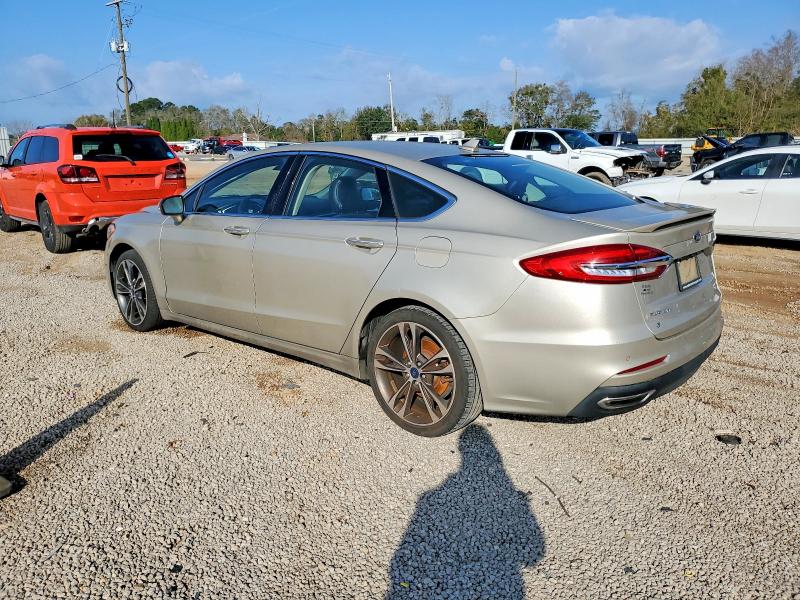 Photo 2 from auction – 2019 FORD FUSION TIT with VIN 3FA6P0D93KR118244