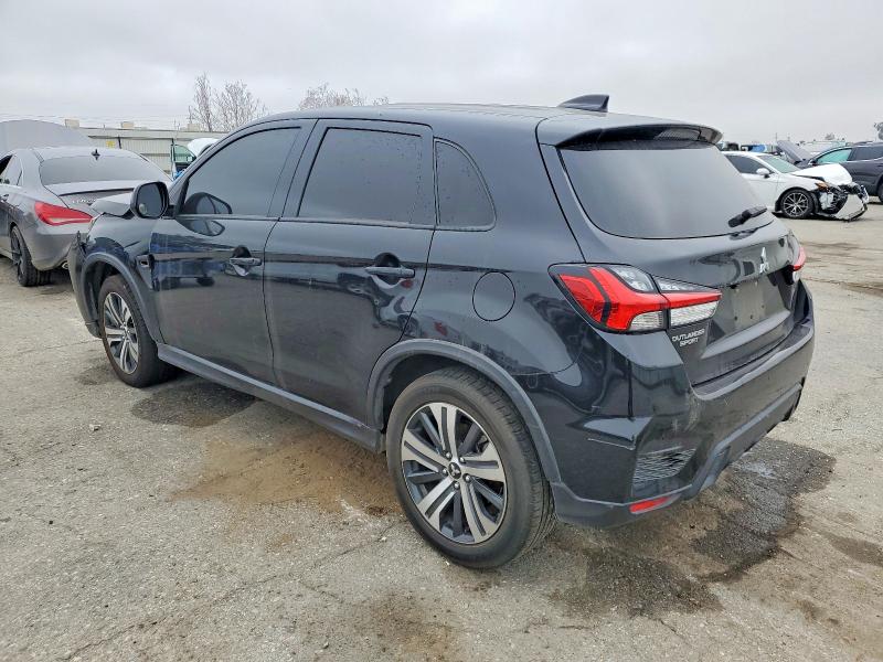 Photo 2 from auction – 2022 MITSUBISHI OUTLANDER with VIN JA4APUAU1NU019630