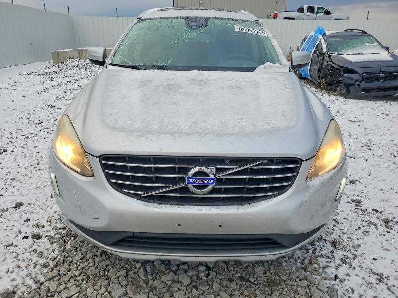 Photo 5 from auction – 2016 VOLVO XC60 with VIN YV4612RK1G2829291