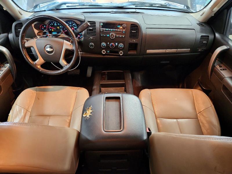 Photo 8 from auction – 2010 CHEVROLET SILVERADO with VIN 3GCRKSE30AG154656