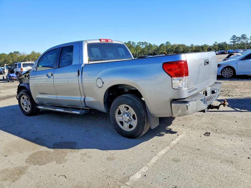 Photo 2 from auction – 2011 TOYOTA TUNDRA DOU with VIN 5TFRY5F10BX106228