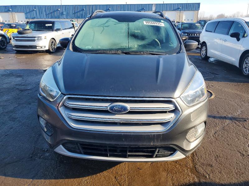 Photo 5 from auction – 2018 FORD ESCAPE SE with VIN 1FMCU0GD6JUB61758