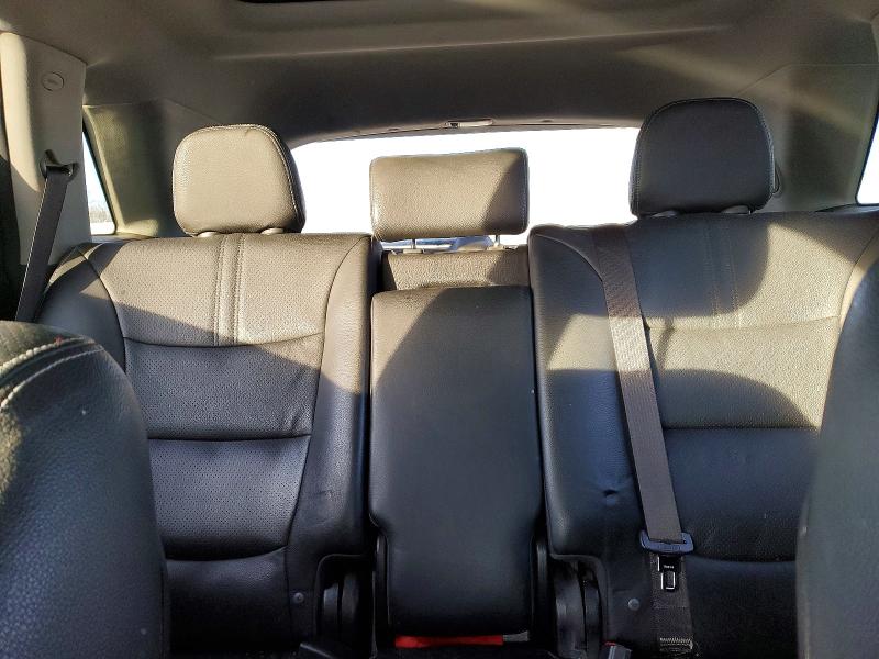 Photo 10 from auction – 2011 KIA SORENTO EX with VIN 5XYKUDA27BG094072