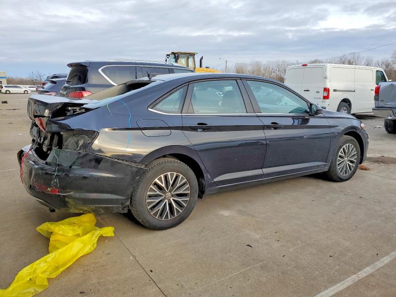 Photo 3 from auction – 2021 VOLKSWAGEN JETTA with VIN 3VWC57BU4MM098490