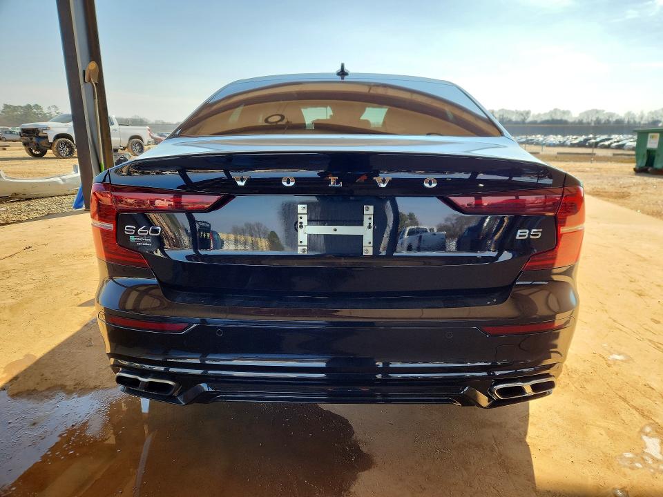 Photo 6 from auction – 2022 VOLVO S60 B5 MOM with VIN 7JRL12FZ4NG161852