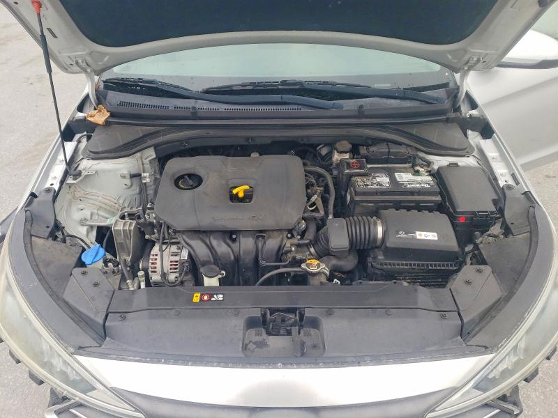 Photo 11 from auction – 2019 HYUNDAI ELANTRA SE with VIN 5NPD84LF2KH416638