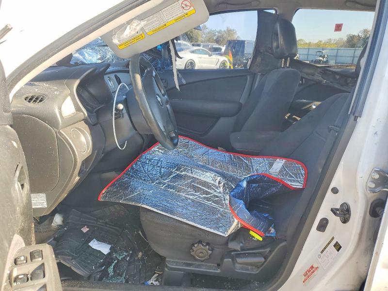 Photo 7 from auction – 2004 MITSUBISHI OUTLANDER with VIN JA4LX31F54U067621