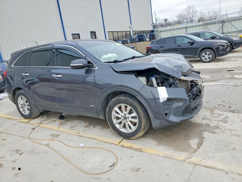 Photo 4 from auction – 2019 KIA SORENTO L with VIN 5XYPGDA31KG462445