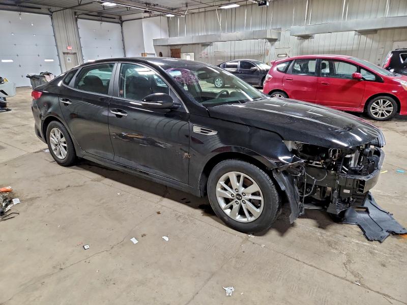 Photo 4 from auction – 2017 KIA OPTIMA LX with VIN 5XXGT4L30HG147755
