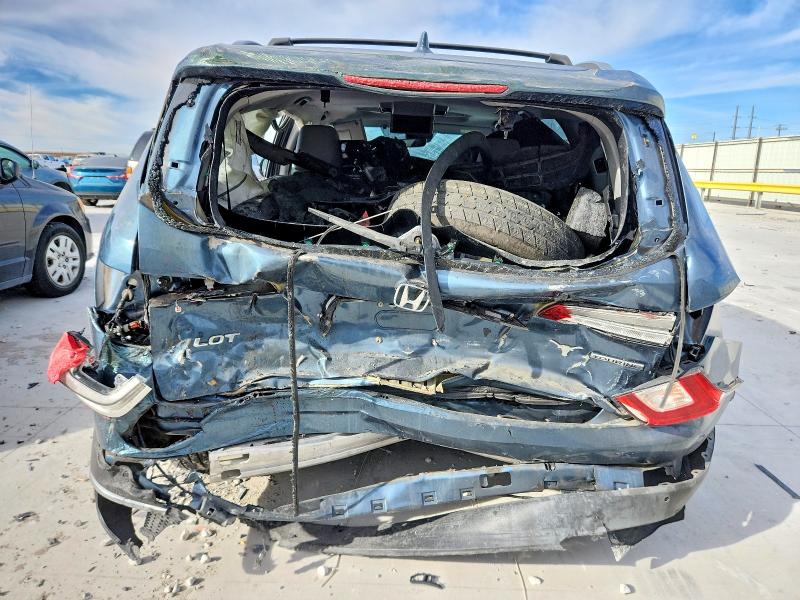 Photo 6 from auction – 2019 HONDA PILOT TOUR with VIN 5FNYF5H95KB017530