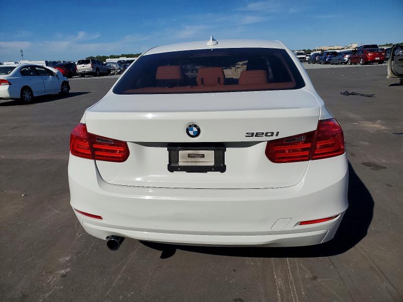 Photo 6 from auction – 2014 BMW 320 I with VIN WBA3B1C52EP679026