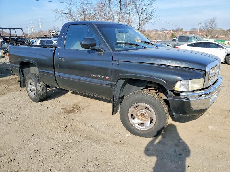 Photo 4 from auction – 2000 DODGE RAM 1500 with VIN 1B7HF16Y8YS514070