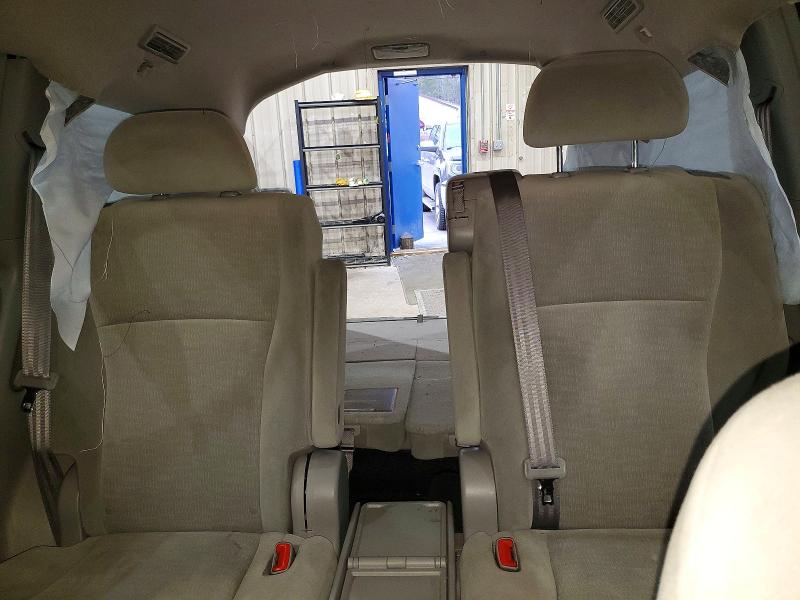 Photo 10 from auction – 2011 TOYOTA HIGHLANDER with VIN 5TDBK3EH1BS060890